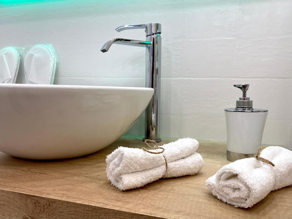 Suite Breeze - Private Heated Pool Málaga Extérieur photo